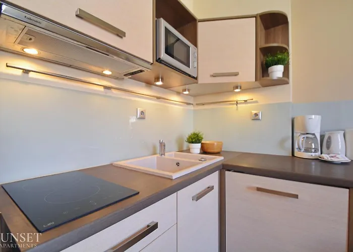 Promenada - Plaza 100m Apartman *